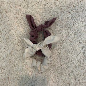 LULULEMON SCRUNCHIES!!!